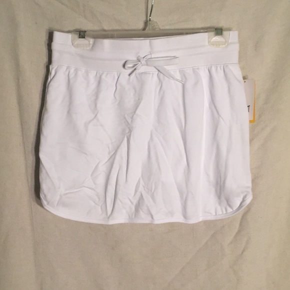 Everlast Pants - NWT Everlast Sport White Skorts w/Ties  Med